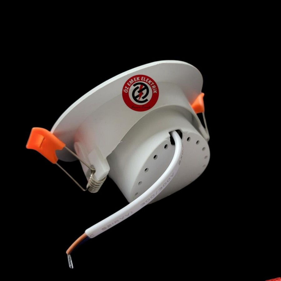 ATLANTİS 6 WATT 6W COB LED SPOT BEYAZ KASA YUVARLAK GÜNIŞIĞI İÇÇAP: 7CM DIŞÇAP: 9CM 480LM ATLANTİS 6 WATT 6W COB LED SPOT BEYAZ KASA YUVARLAK GÜNIŞIĞI İÇÇAP: 7CM DIŞÇAP: 9CM 480LM